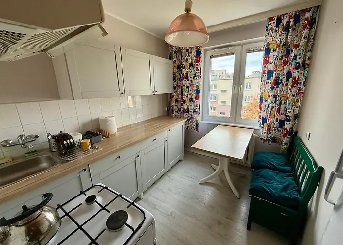 Asti Self Check-in Free Parking 波兹南